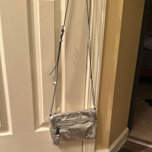 Michael Kors metallic/Shiny Silver Crossbody Bag - Picture 5 of 15